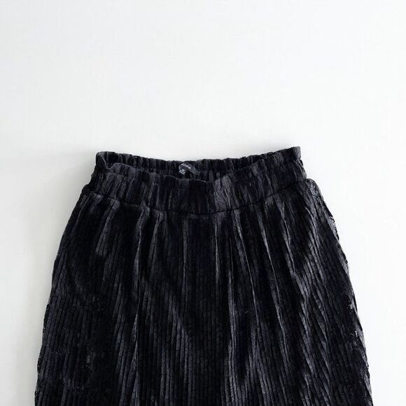 Blashe / Lace Skirt / Spring / Size Medium - Picture 3 of 7